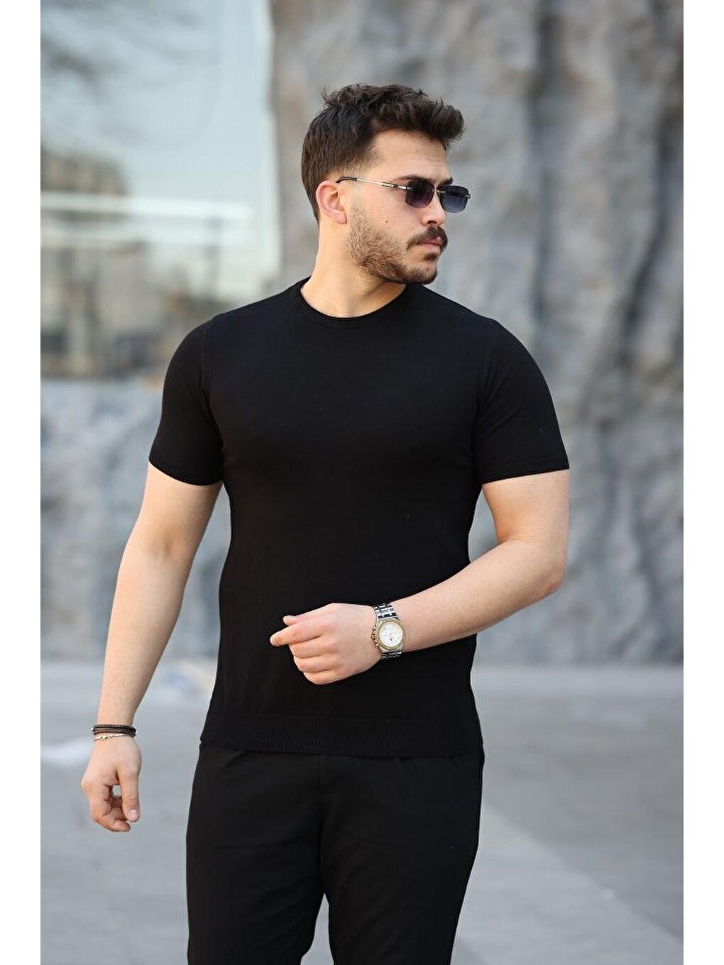 Siyah Erkek Viskon Kumaş Bisiklet Yaka Basic Tişört-1