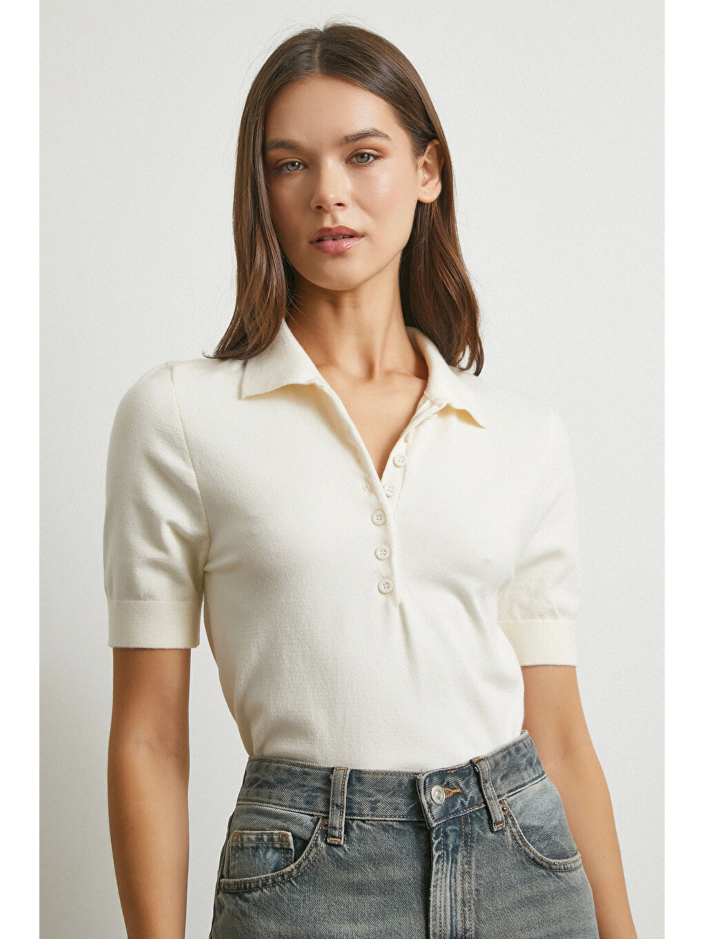 Polo Yaka Düğmeli Kısa Kol Triko Ekru-3