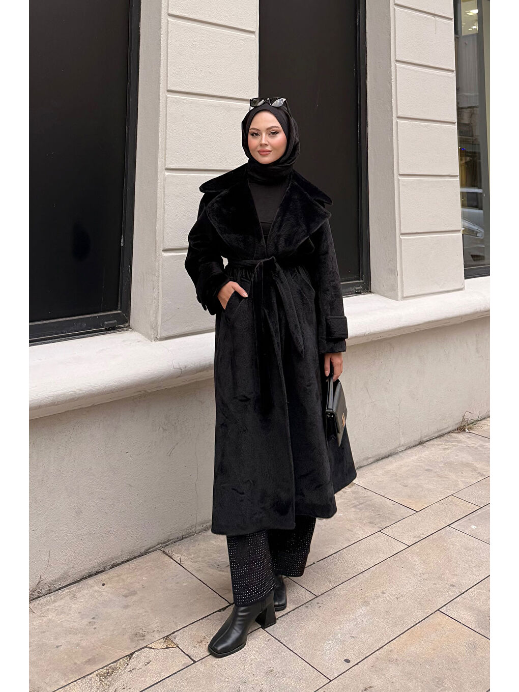 Kadın Kruvaze Yaka Bel Bağlamalı Kaban Siyah-3