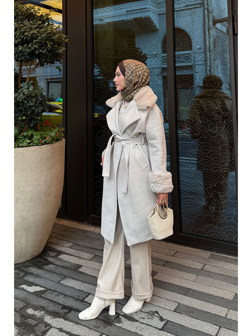 Ekru Kadın Kürk Detay Kaban Krem-2