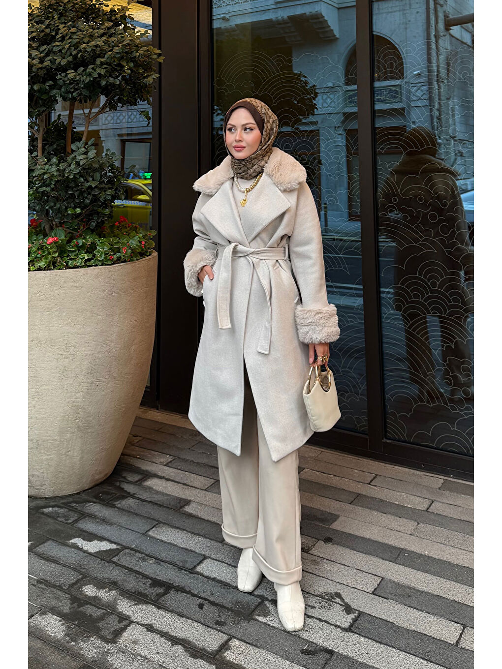 Ekru Kadın Kürk Detay Kaban Krem-3