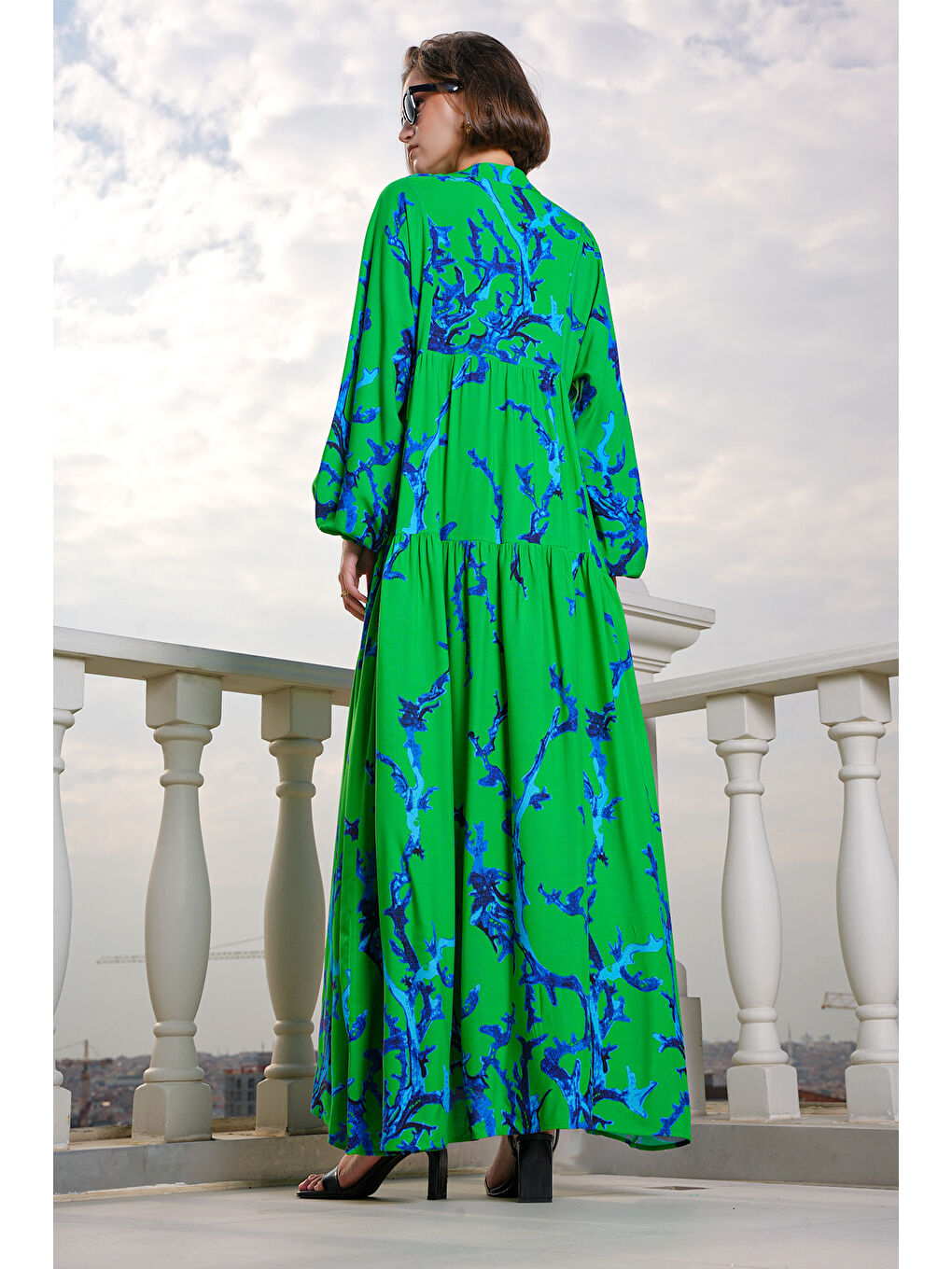 2423 Otantik Desenli Tesettür Elbise - Koyu Yeşil-4