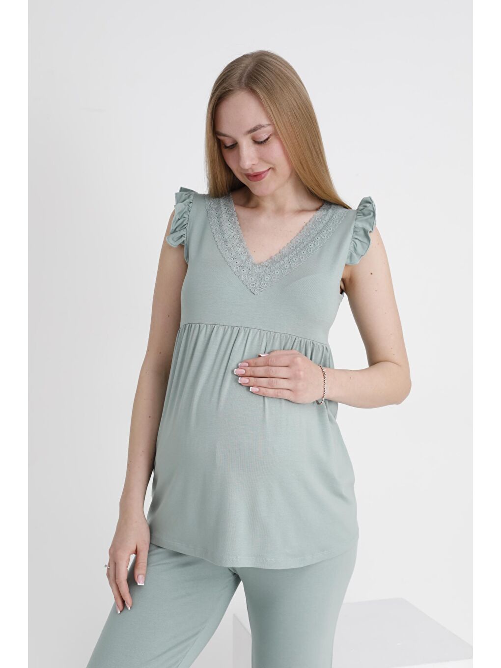 Yeşil Dantel Detaylı V Yaka Kolsuz Hamile ve Lohusa Pijama Takımı-5