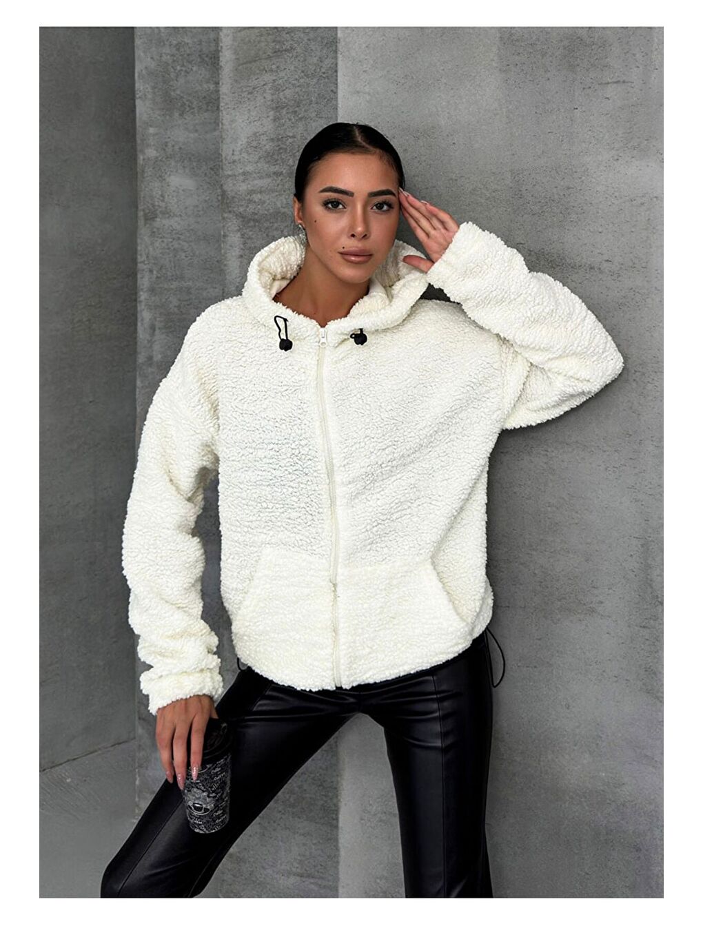 Trendseninle Krem Kadın Krem Oversize Kapüşonlu Pelüş Hırka - 2