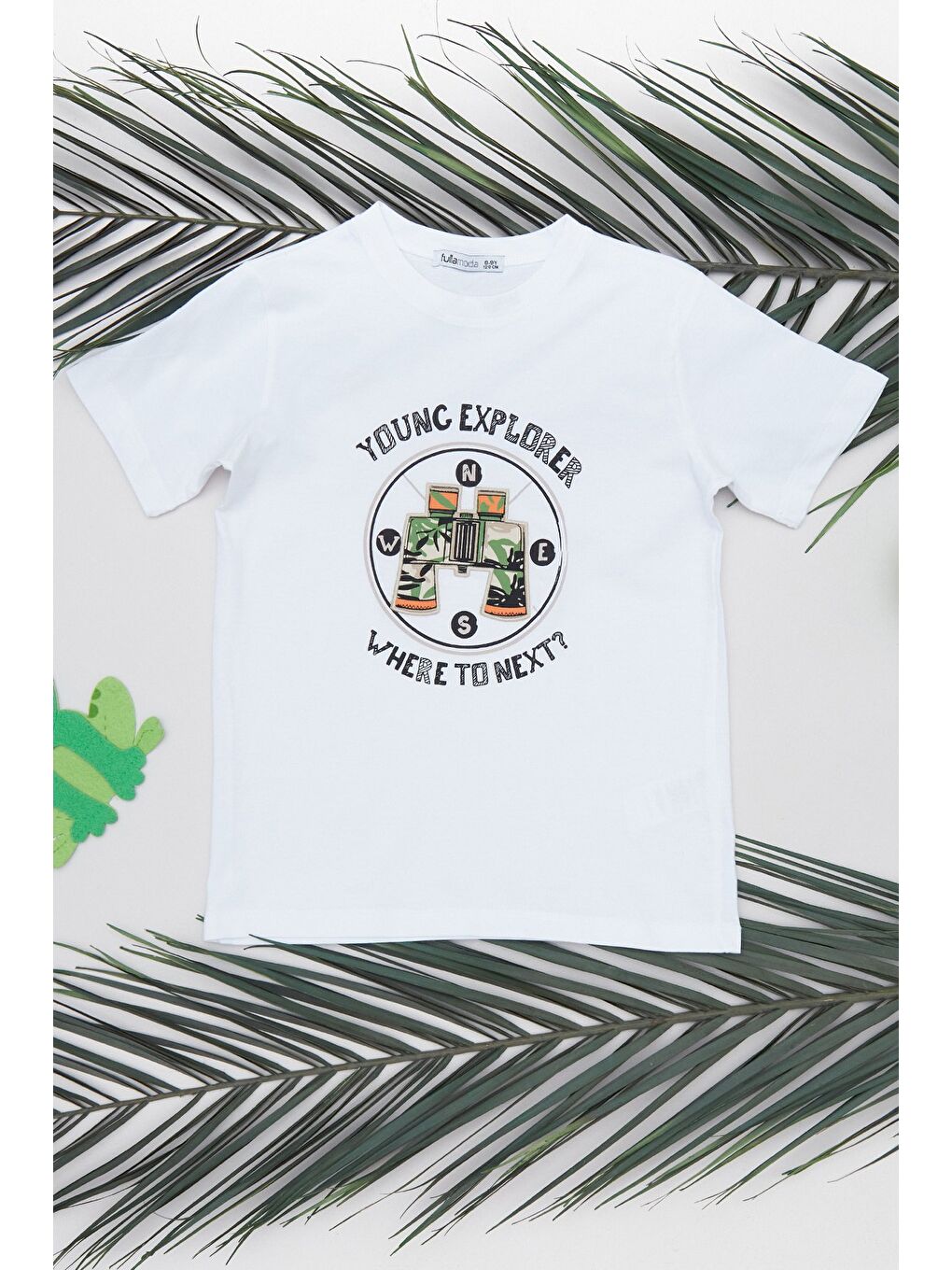 Beyaz %100 Pamuk Dürbün Nakışlı Erkek Çocuk Tişört