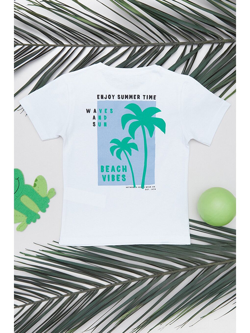 Beyaz %100 Pamuk Arkası Baskılı Erkek Çocuk Tişört-1