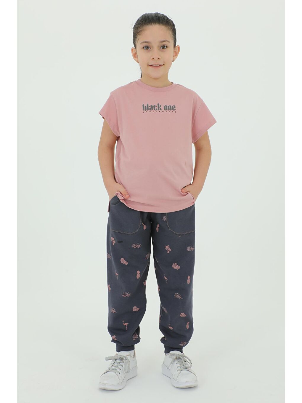 Pembe Bisiklet Yaka Kız Çocuk Baskı Detaylı T-Shırt Ve Eşofman Takımı-2
