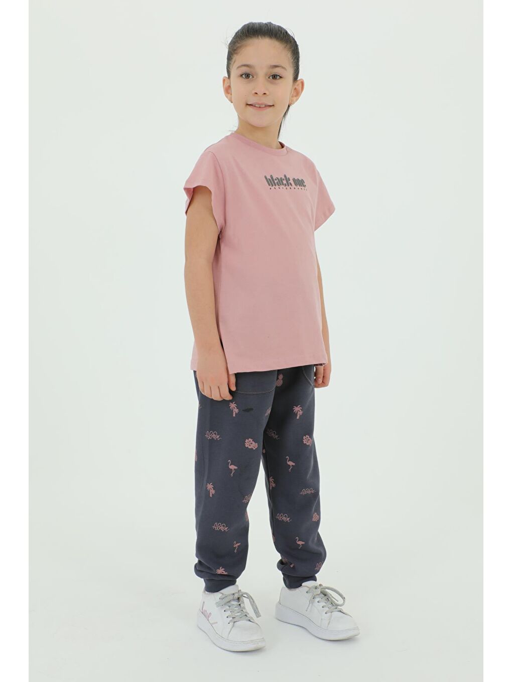 Pembe Bisiklet Yaka Kız Çocuk Baskı Detaylı T-Shırt Ve Eşofman Takımı-3