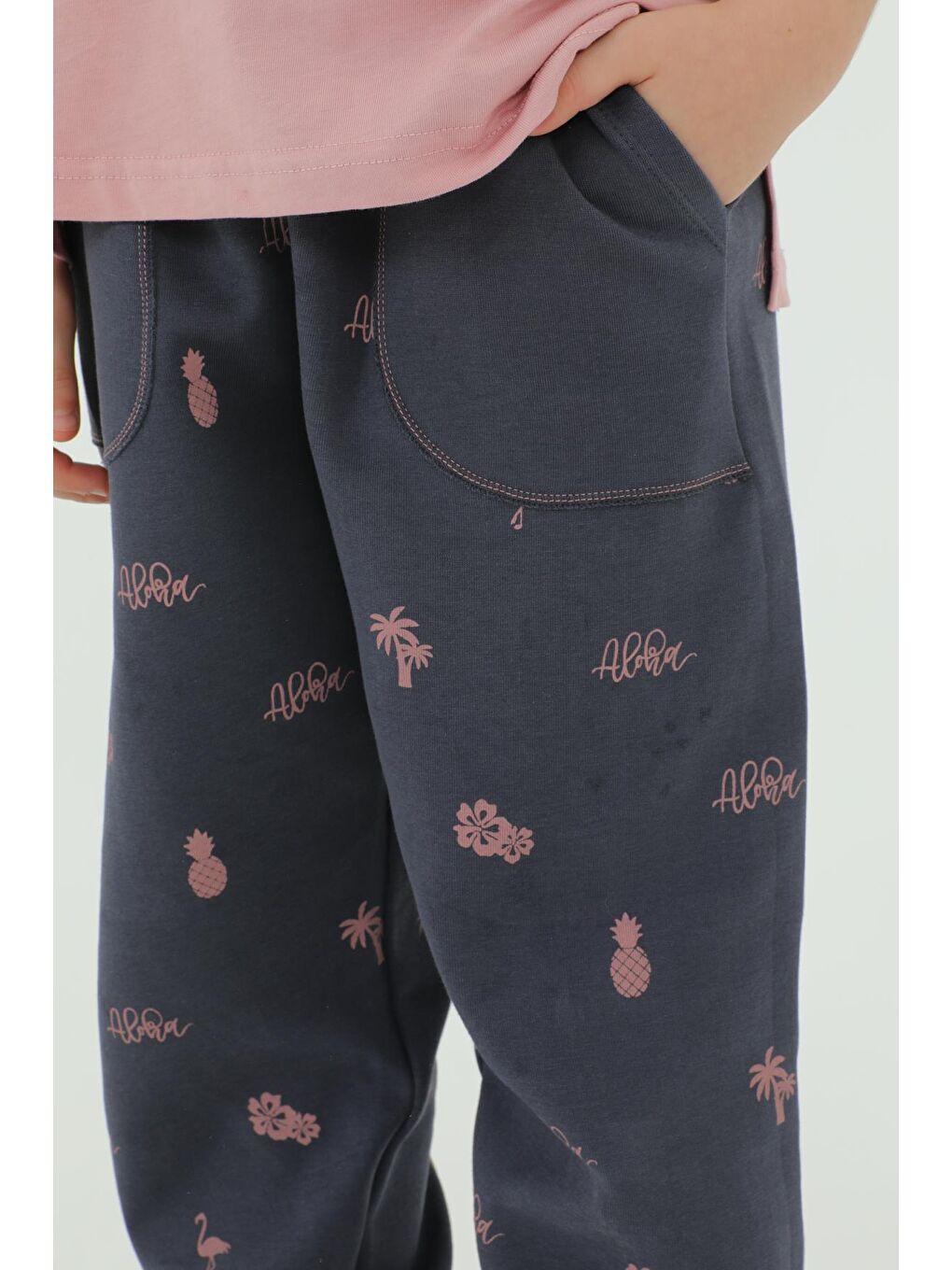 Pembe Bisiklet Yaka Kız Çocuk Baskı Detaylı T-Shırt Ve Eşofman Takımı-5