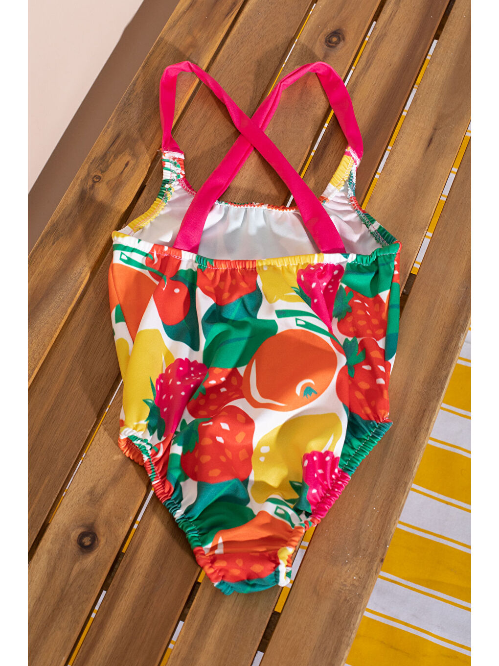 Pembe İp Askılı Meyve Desenli Kız Çocuk Mayo 21071-2