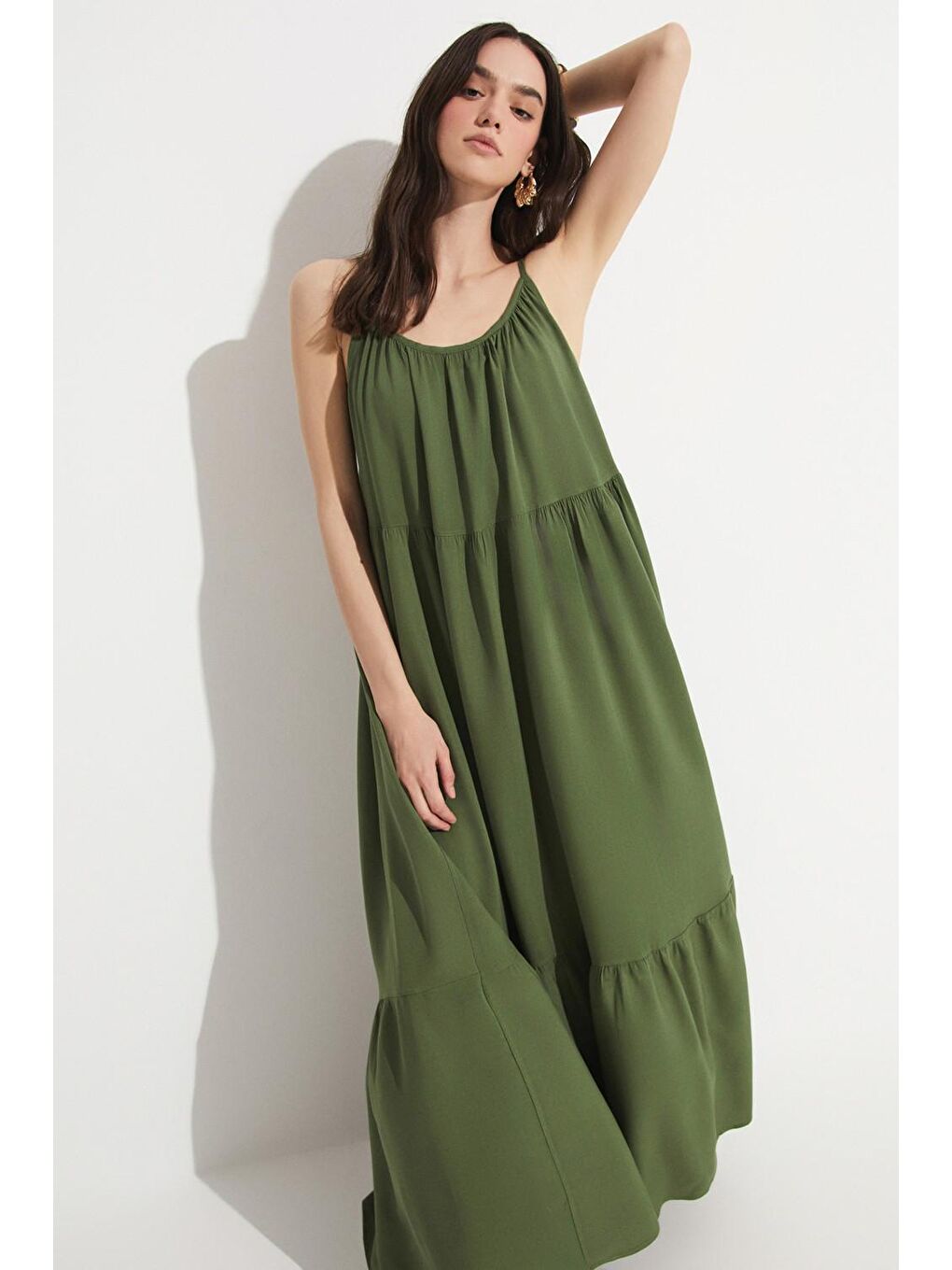 Haki Büzgü Detaylı Askılı %100 Viskon Maxi Elbise-2