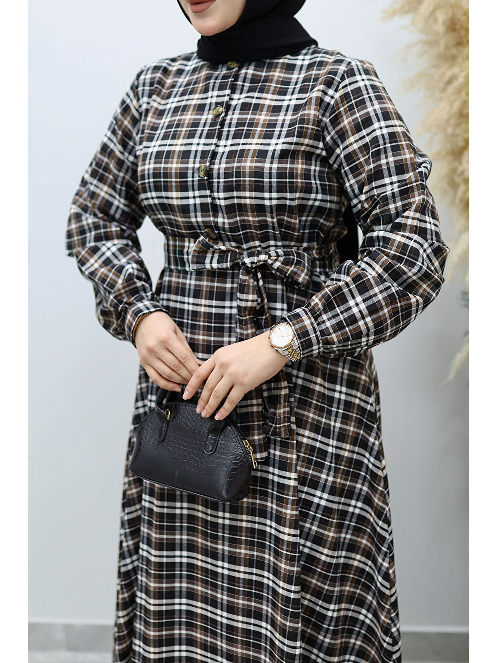 Önden Düğmeli Ekose Elbise TSD260131 Siyah-3