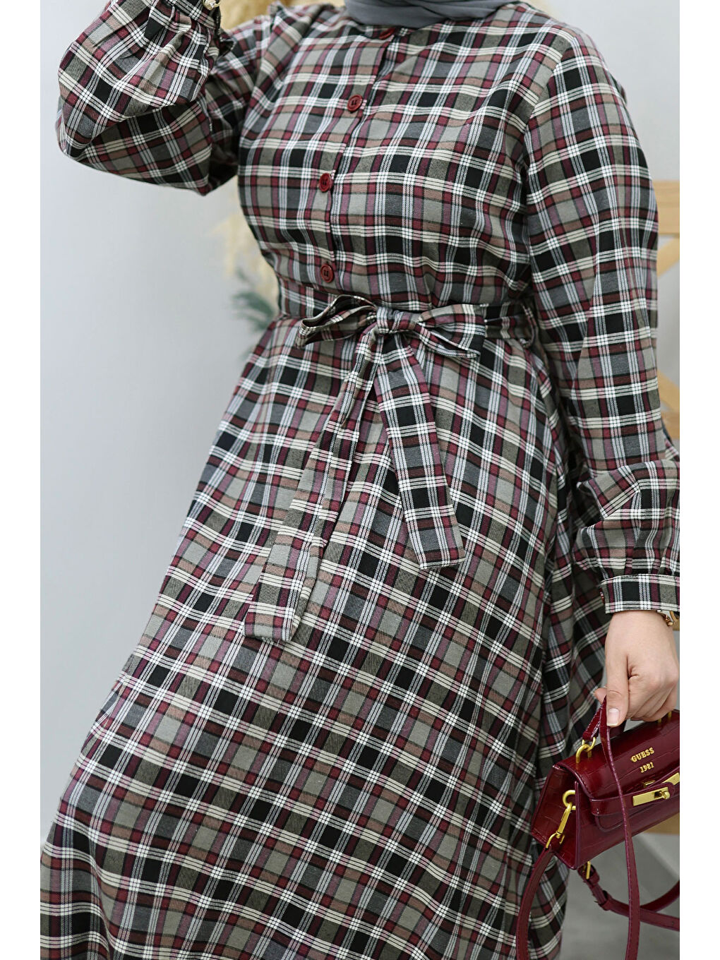 Önden Düğmeli Ekose Elbise TSD260131 Gri-3