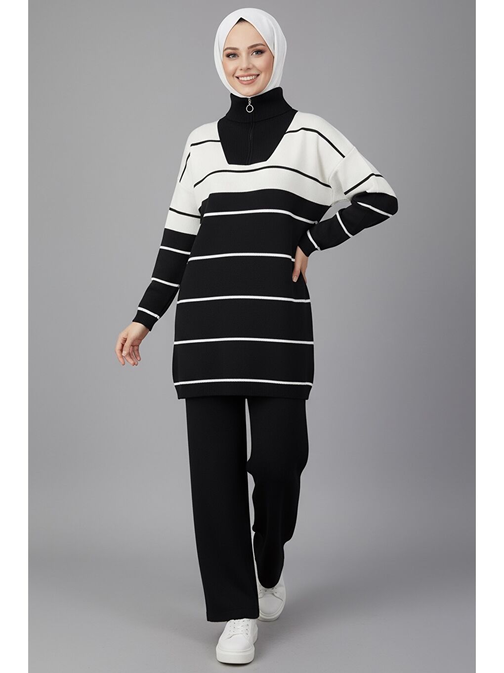 Çizgili Fermuarlı Triko Takım Siyah - 27997-SIYAH-1