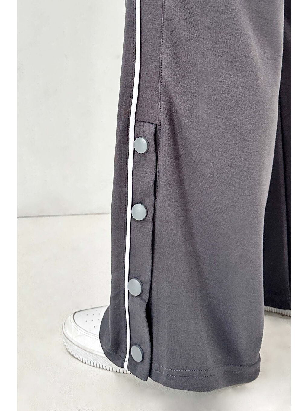 Gri Şetit Ve Çıtcıt Detaylı Modal Pantolon Füme - 27872-FUME-2