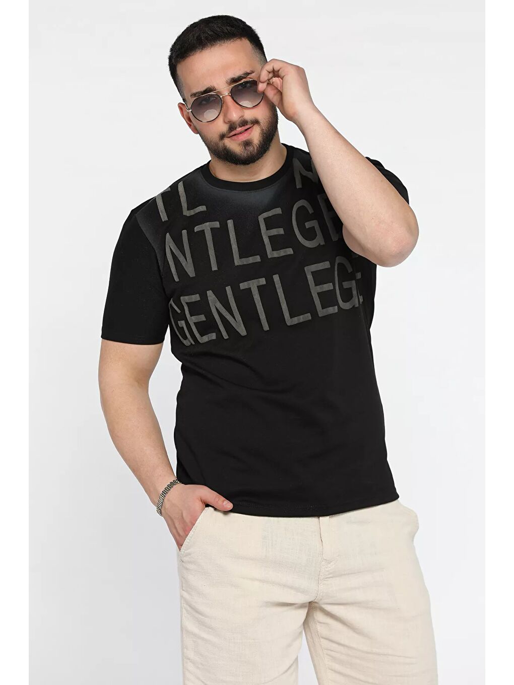 Siyah Erkek Bisiklet Yaka Harf Baskılı Tişört-1