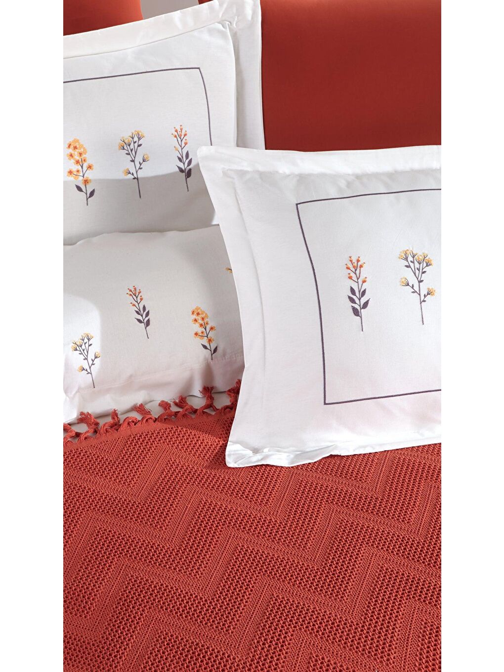 Kahverengi Daisy Nevresimli Pike Takımı 7 Parça Tarçın-1