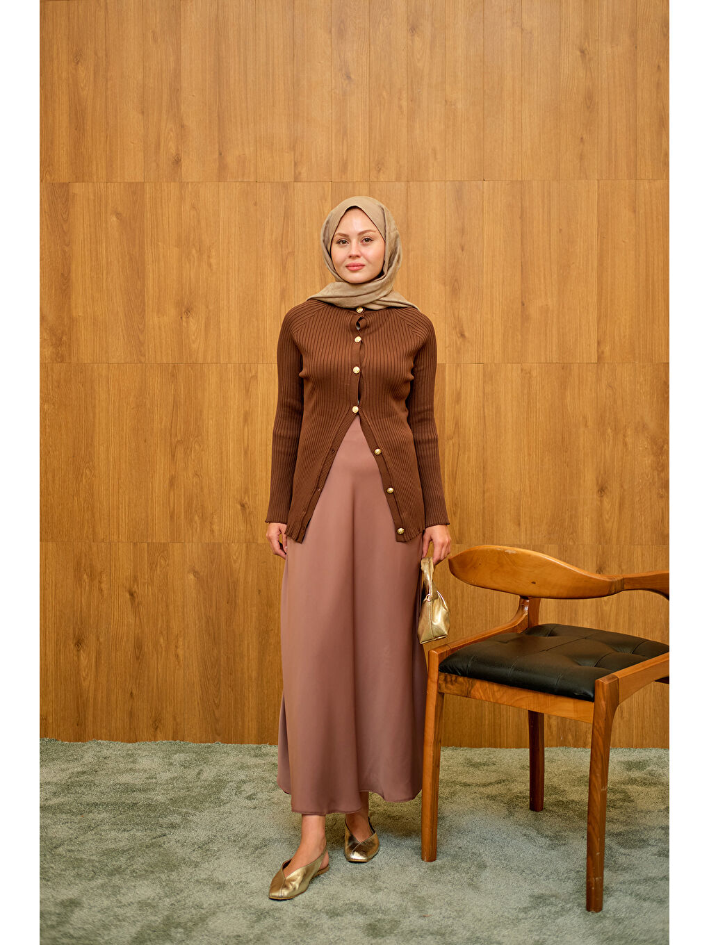 Kadın Kabartma Çizgi Detaylı Hırka Kahverengi-2