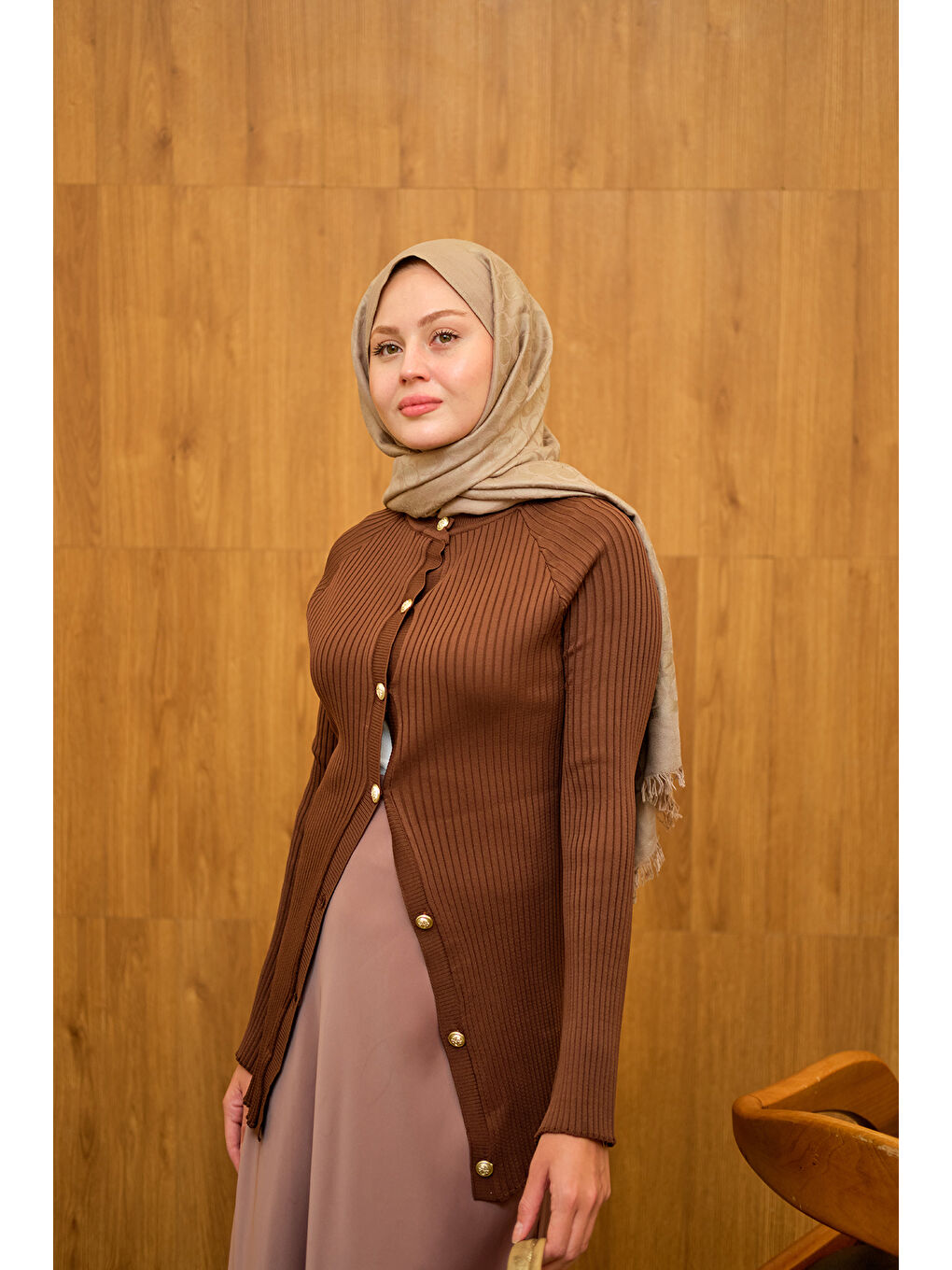 Kadın Kabartma Çizgi Detaylı Hırka Kahverengi-3