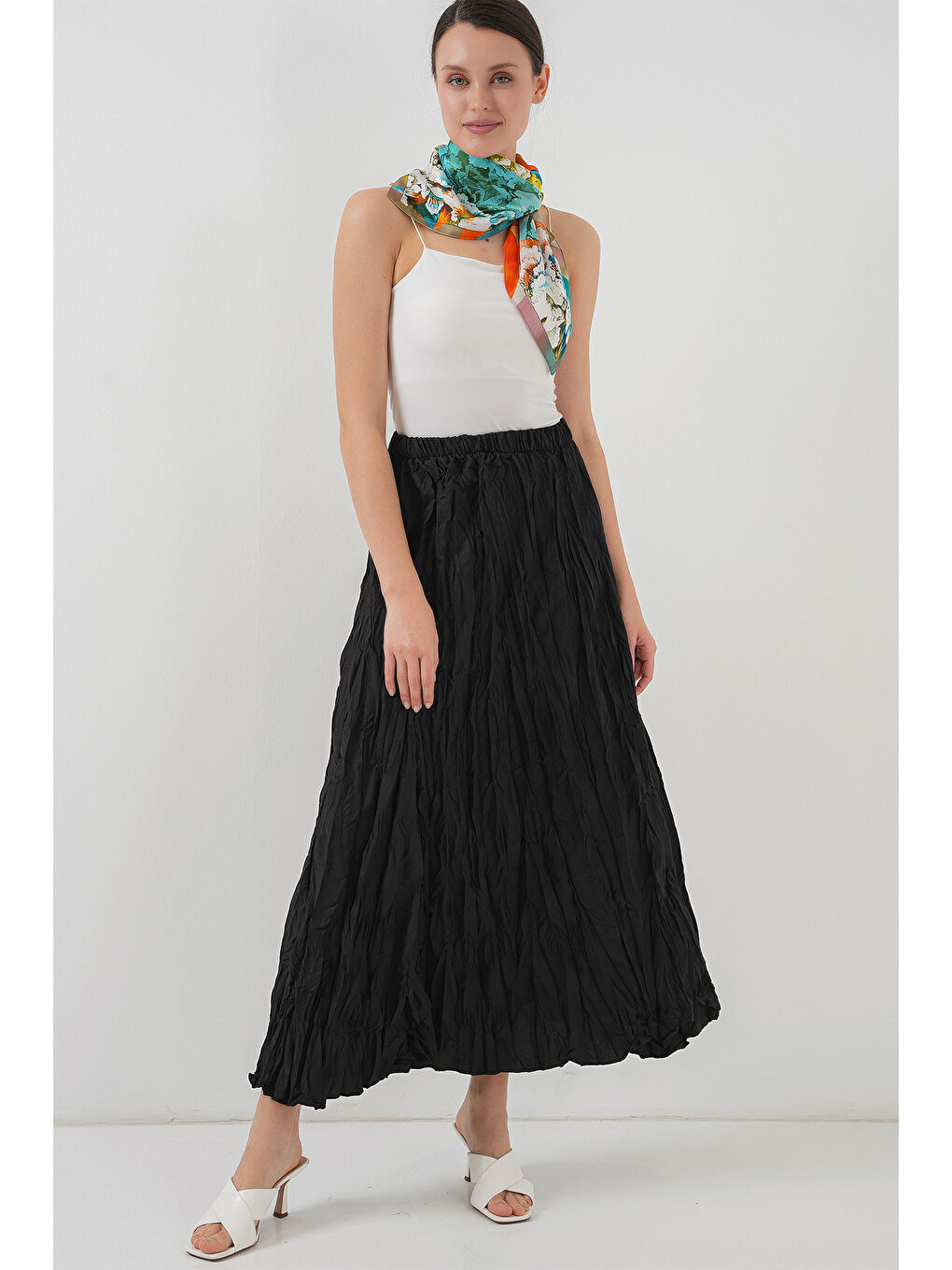 Kadın Uzun Kırışık Etek 8034 - D. Siyah