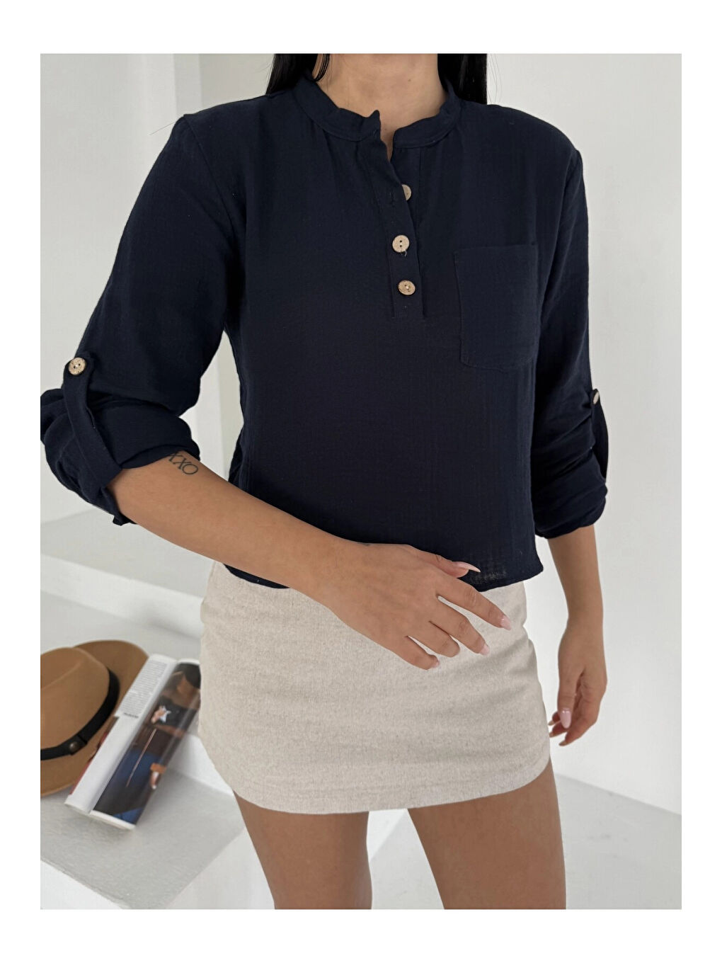 Kadın Lacivert Hakim Yaka Müslin Gömlek Bluz HZL25S-DSB1515-3