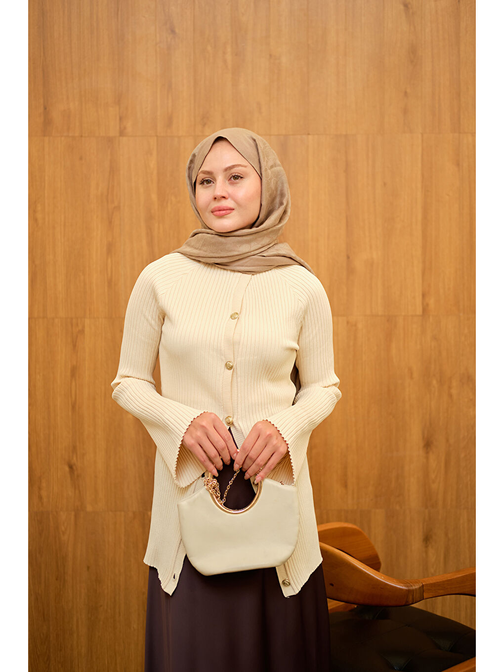 Ekru Kadın Kabartma Çizgi Detaylı Hırka Krem-1