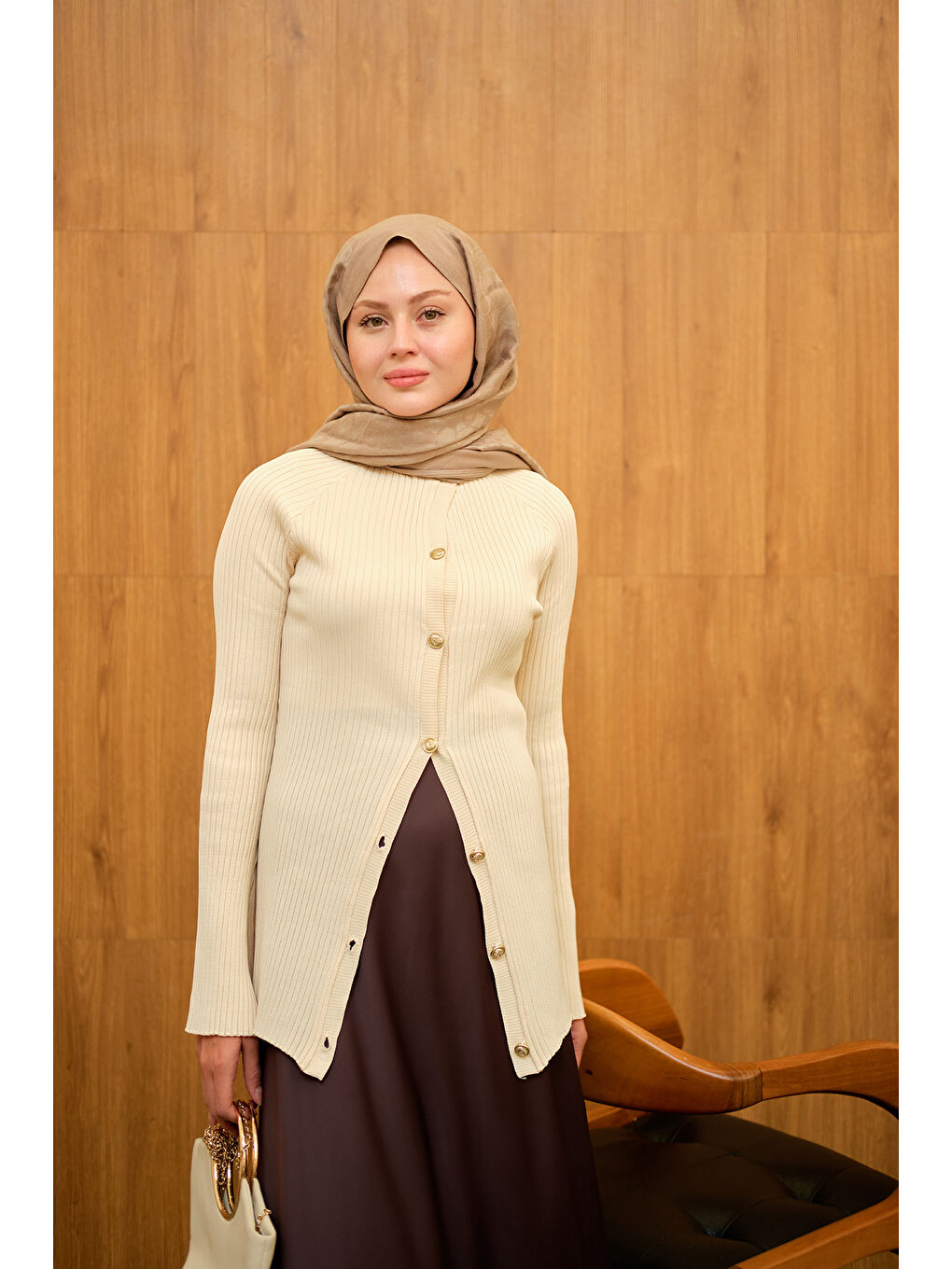 Ekru Kadın Kabartma Çizgi Detaylı Hırka Krem-3