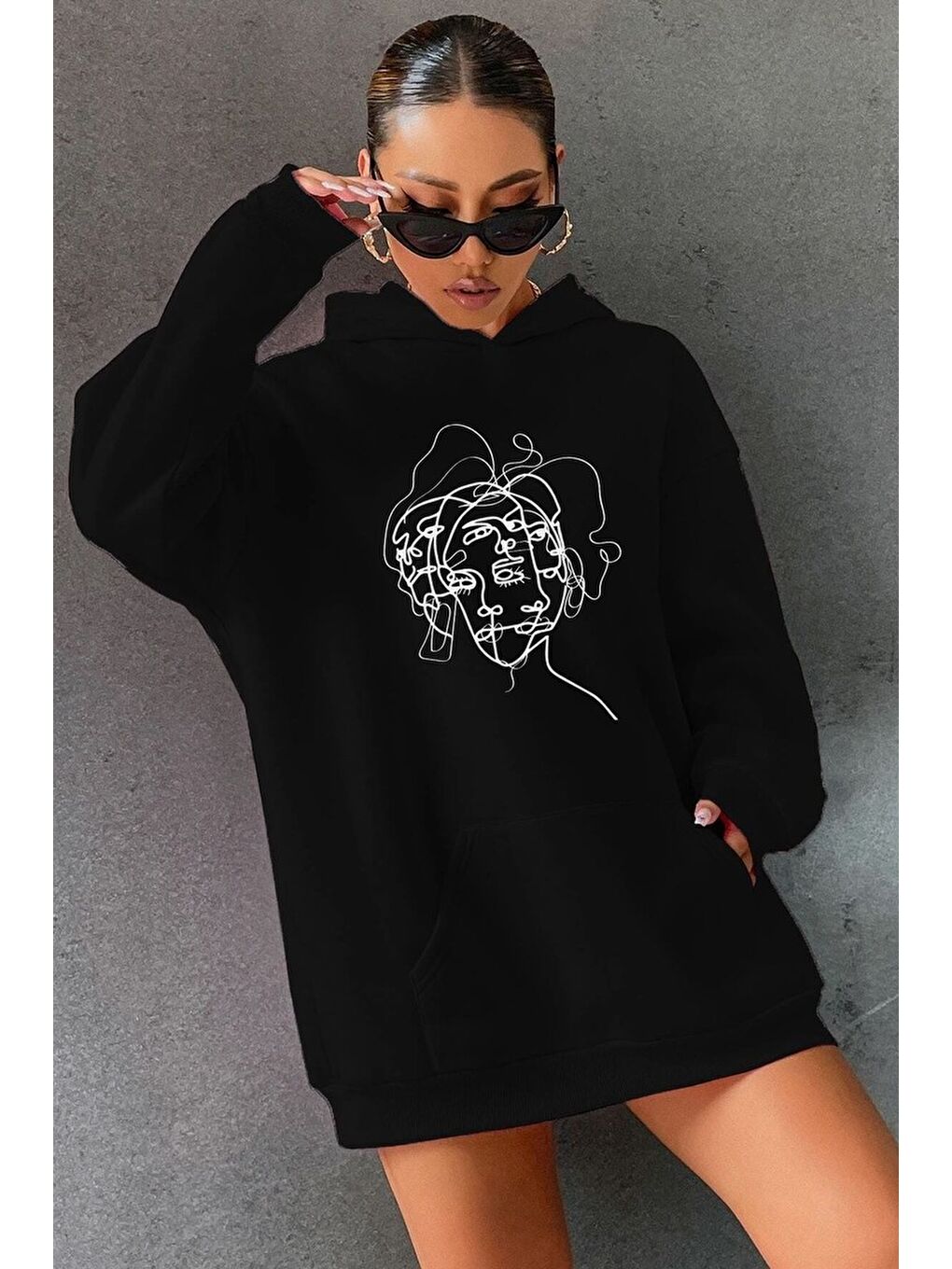 uyguntarz Siyah Unisex Woman one line Baskılı Sweatshirt