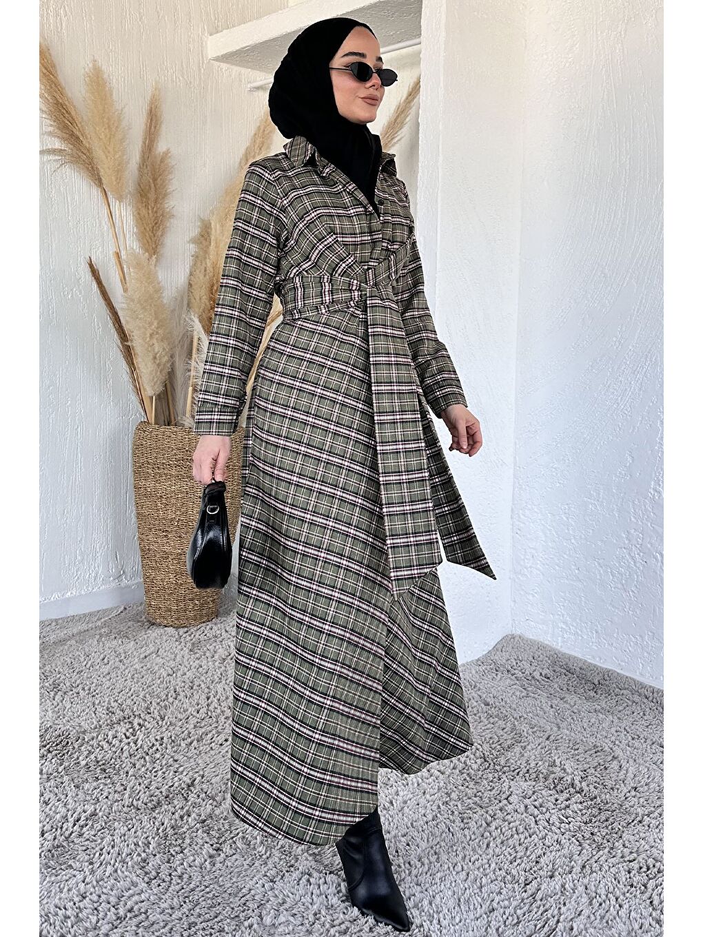 Haki Gülseli Ekose Desenli Bel Bağlamalı Tesettür Elbise-6