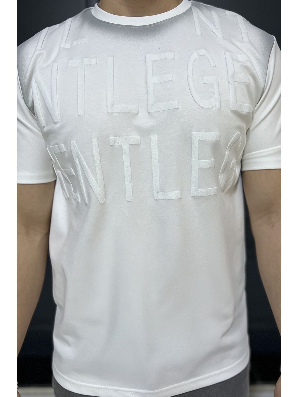 Ekru Erkek Bisiklet Yaka Harf Baskılı Tişört-3