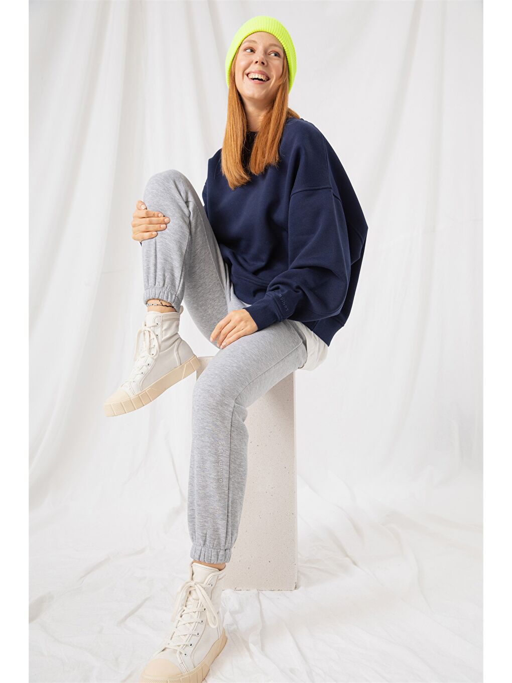 Kadın Vibe Oversize Lacivert Sweatshirt-3