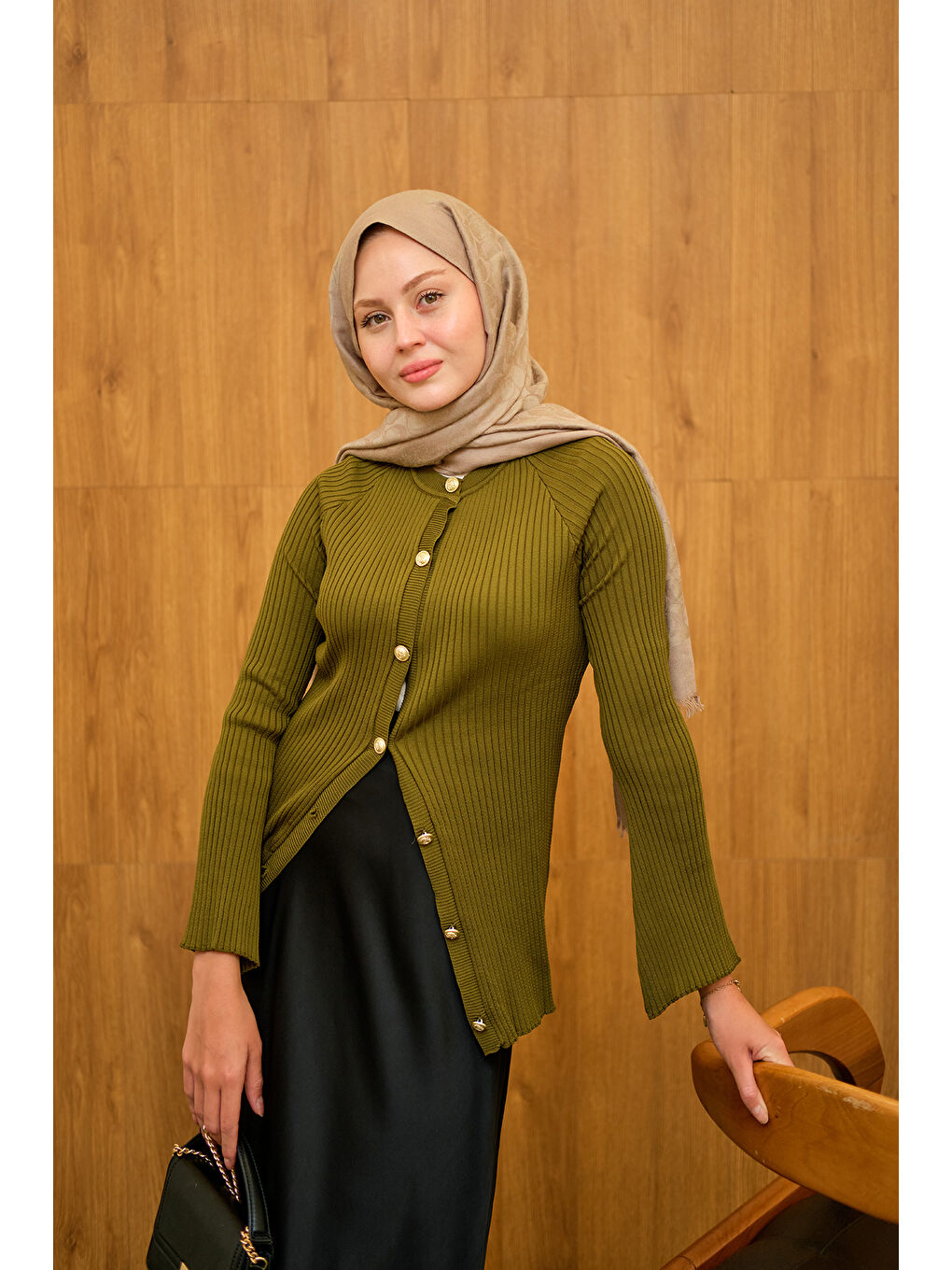 Kadın Kabartma Çizgi Detaylı Hırka Yağ Yeşil-1