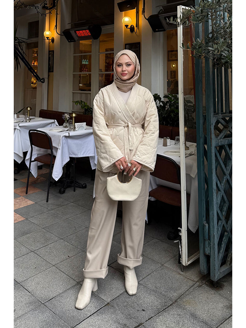 Ekru Kadın Nakış Desenli Bel Bağlamalı Ceket Krem-3