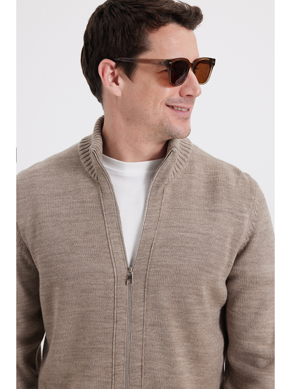 Erkek Standart Fit Normal Kesim Fermuarlı Kahverengi Hırka-6