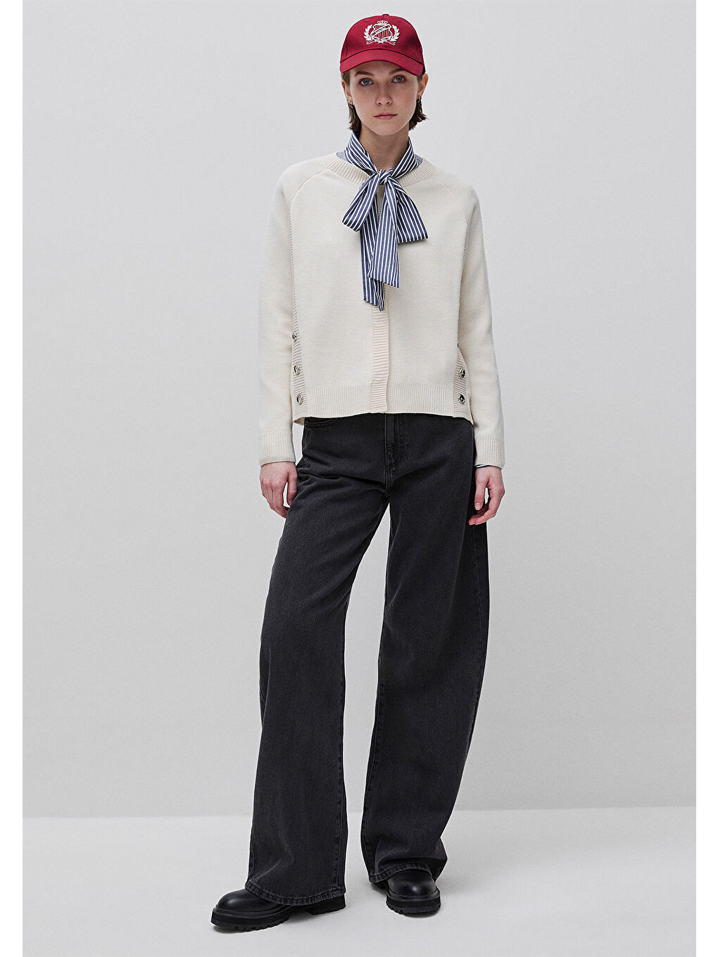 Ekru Kadın Krem Yün Karışımlı Gümüş Düğmeli Reglan Kol Hırka-4