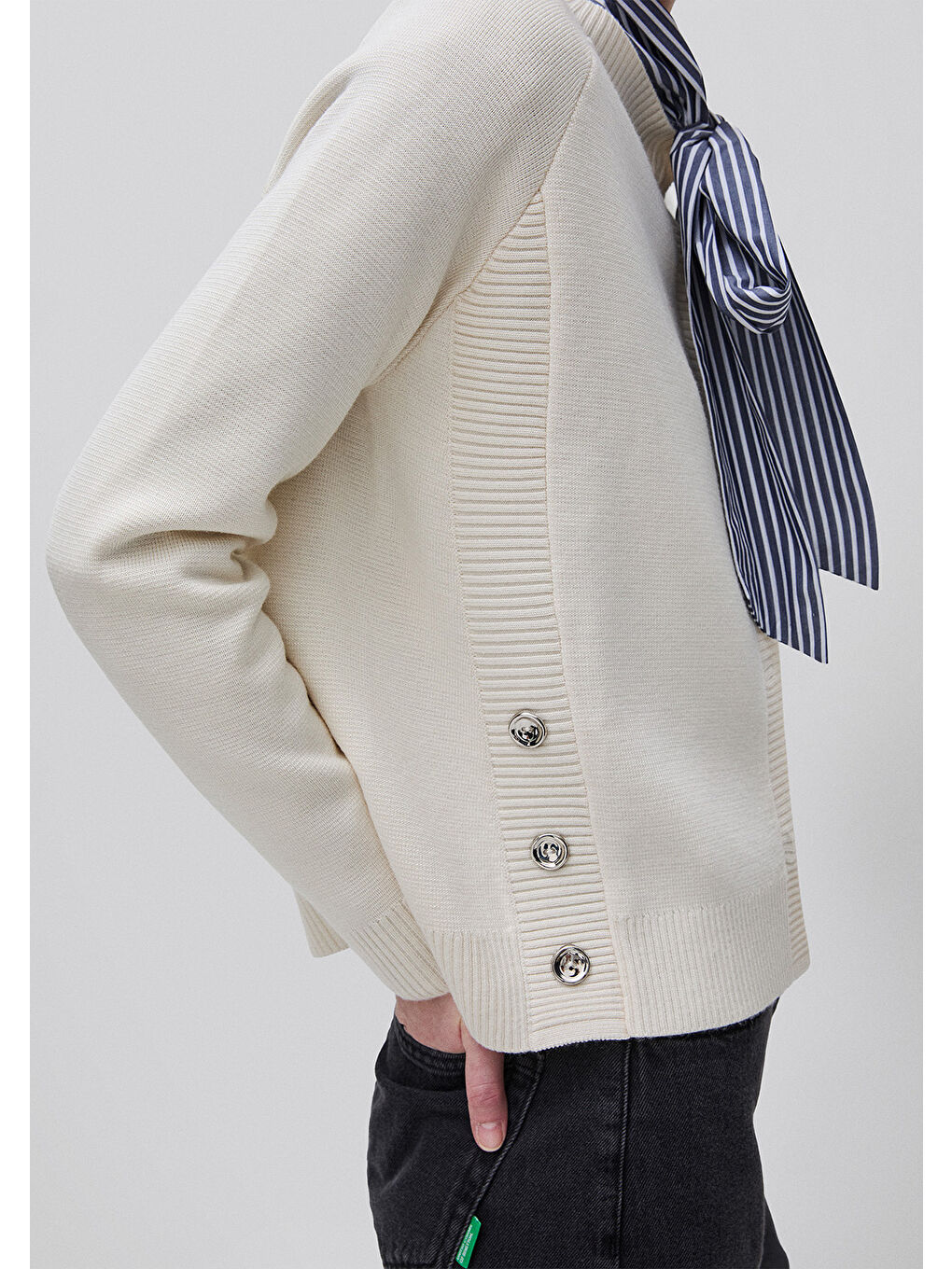 Ekru Kadın Krem Yün Karışımlı Gümüş Düğmeli Reglan Kol Hırka-5