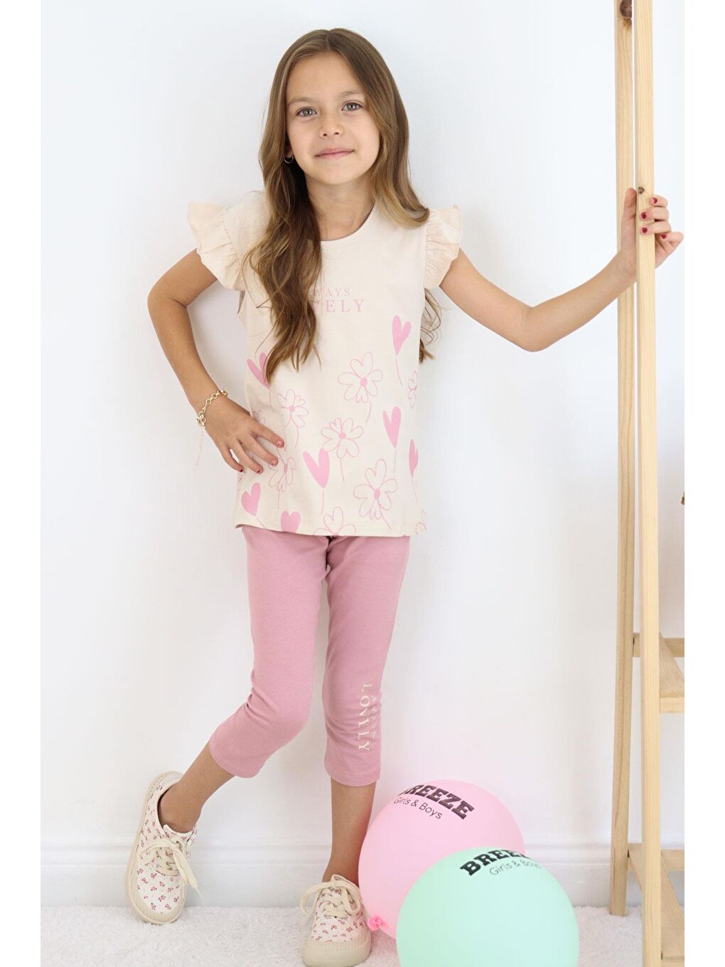 Kız Çocuk Kapri Taytlı Takım Sevgi Temalı Çiçek Baskılı Bej (3-4 Yaş)