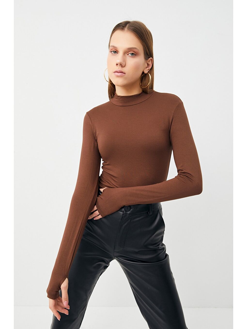 Kadın Gri Acı Kahve 2'li Parmak Detaylı Body-1