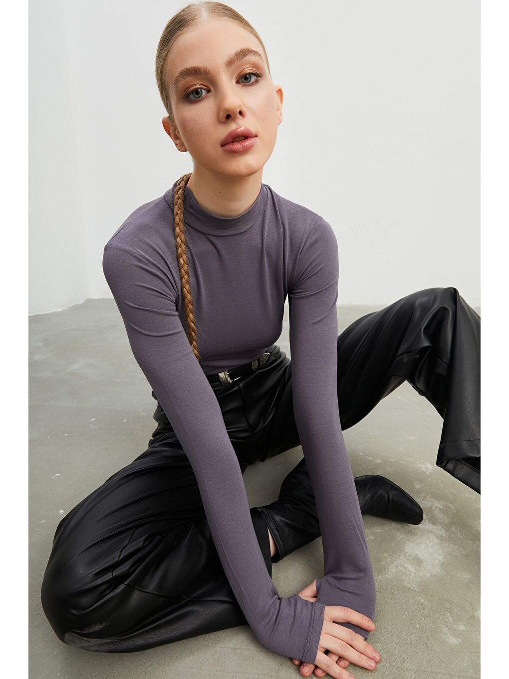 Kadın Gri Acı Kahve 2'li Parmak Detaylı Body-4