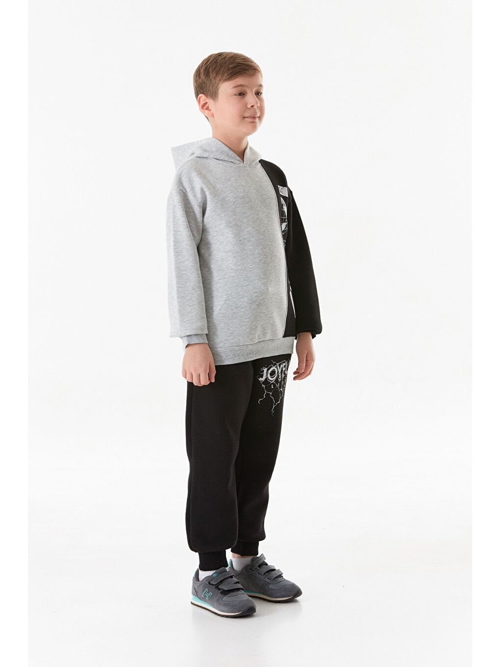 Gri 3 İplik Renk Bloklu Kapüşonlu Erkek Çocuk Sweatshirt-2