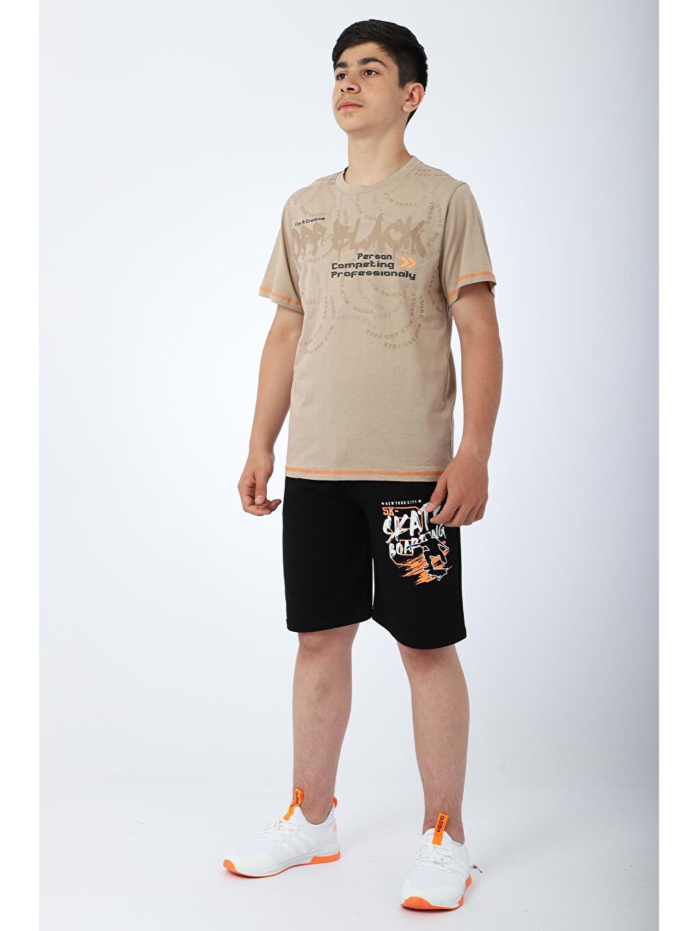 Bej Erkek Çocuk Tshirt Şort Yazlık Takım Kay Kay Baskılı-1