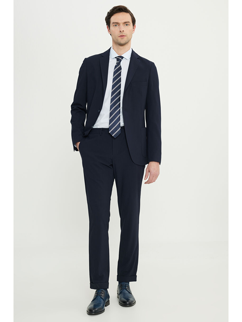 Erkek Lacivert Slim Fit Dar Kesim Mono Yaka Gofre Desenli Torba Cepli Takım Elbise-4