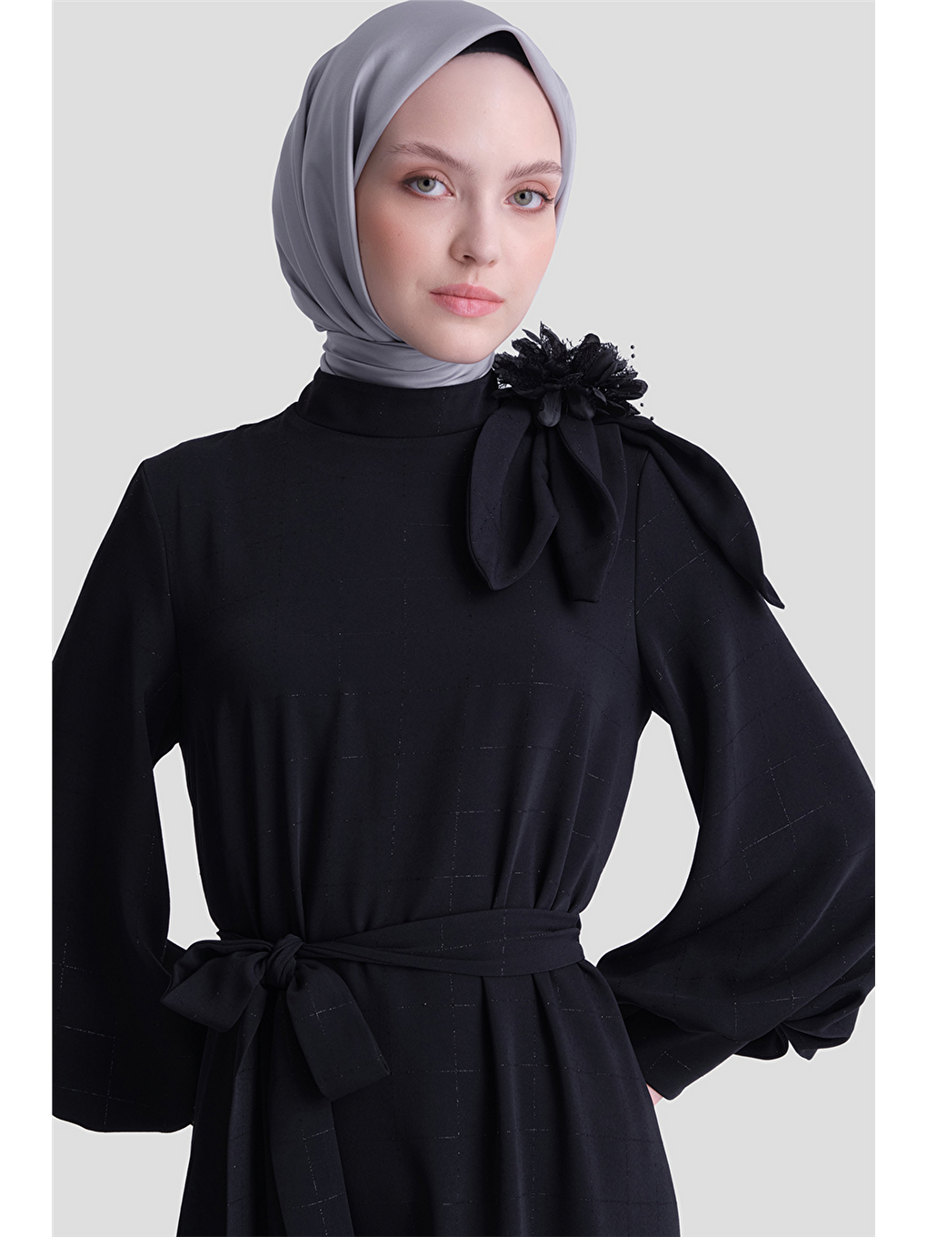 Aksesuar Detaylı Elbise Siyah-2