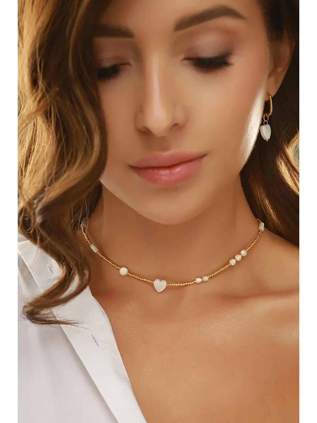 New Obsessions Beyaz Aurora Kalp ve Yıldızlı Choker kolye