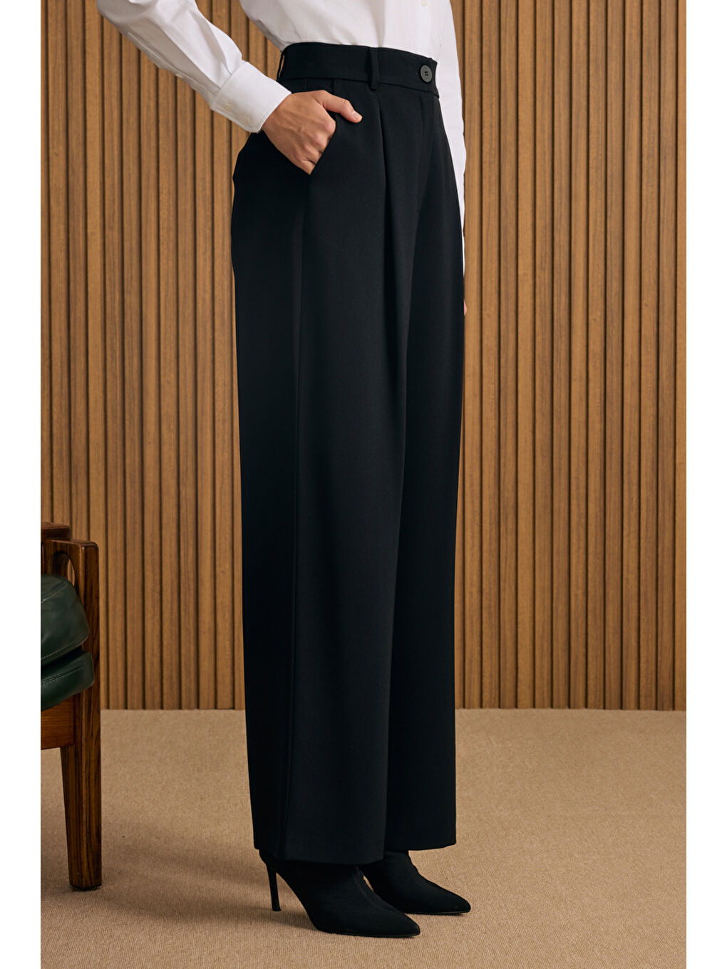 Siyah Dokuma Pantolon-2