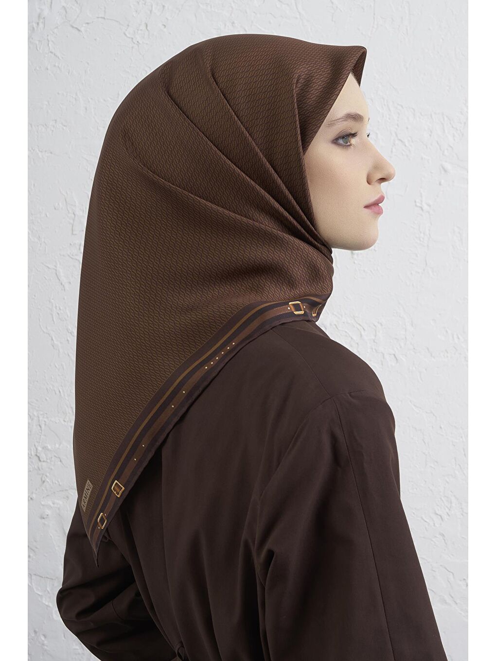 Kahverengi Saf İpek Sura Eşarp 9401D 80-2