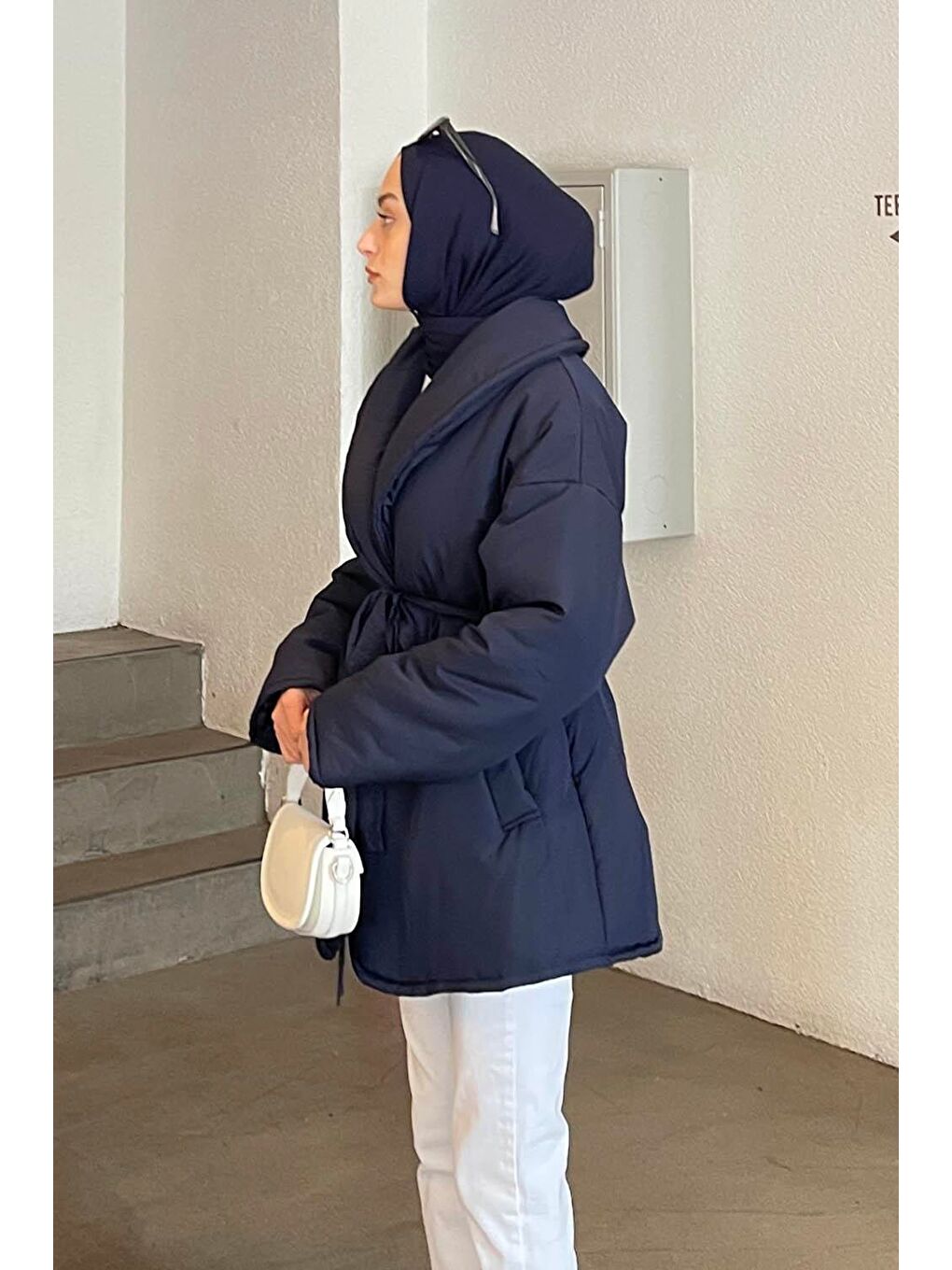 Düz Kuşaklı Şişme Mont Lacivert-1