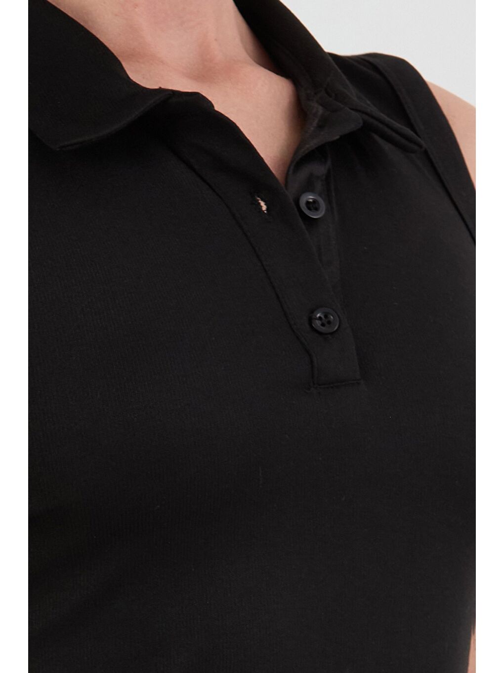 Siyah Basic Polo Yaka Yarım Düğmeli Elastanlı Modal Elbise-4