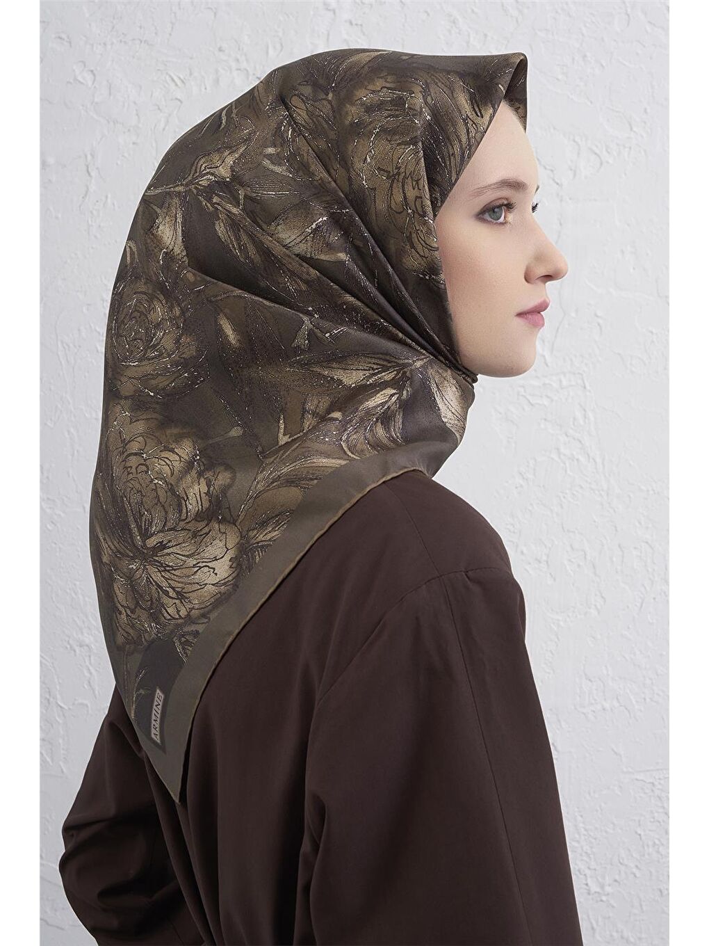 Kahverengi Saf İpek Sura Eşarp 9409D 84-3