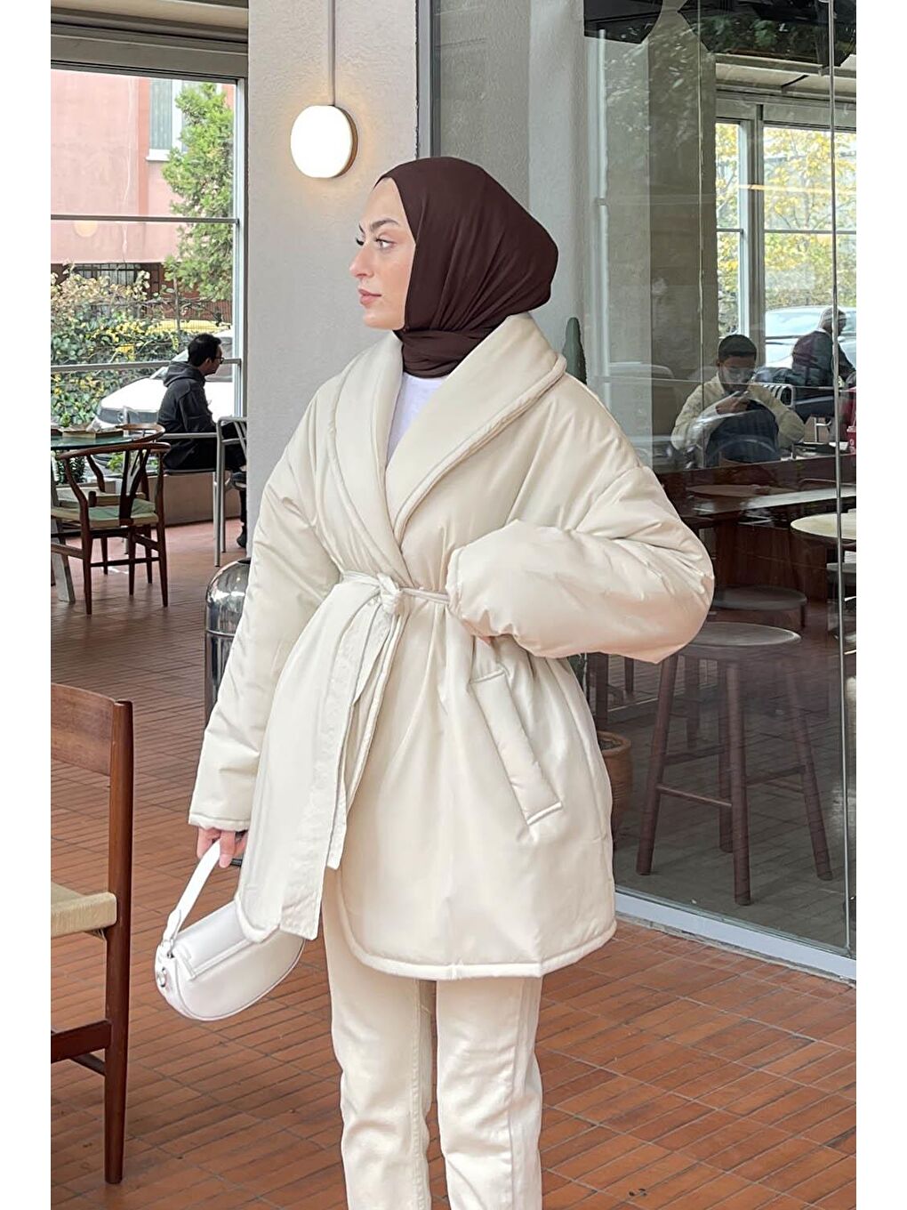 Düz Kuşaklı Şişme Mont Bej-1